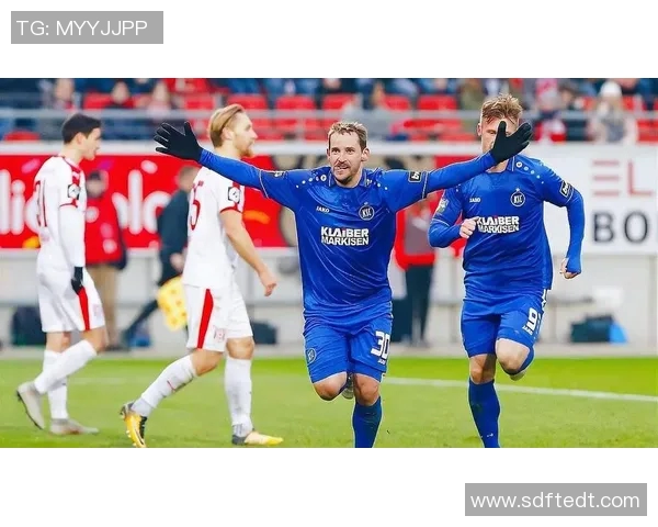 比勒费尔德与达姆施塔特激战正酣谁能在德乙赛场中笑到最后 比勒费尔德与达姆施塔特激战正酣谁能在德乙赛场中笑到最后