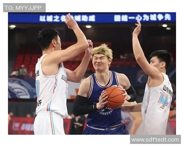 今天中午12点CBA精彩对决新疆队迎战天津队不容错过的篮球盛宴 今天中午12点CBA精彩对决新疆队迎战天津队不容错过的篮球盛宴