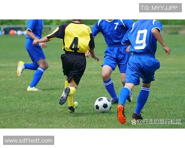 会理发的足球明星究竟是谁他在球场和理发店的双重身份揭秘 会理发的足球明星究竟是谁他在球场和理发店的双重身份揭秘